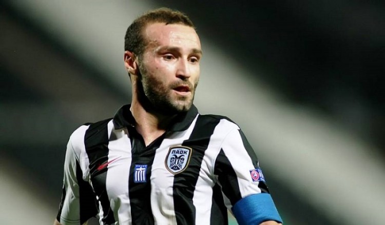 Μια «βαριά» φανέλα δωρίζει ο Σαλπιγγίδης για τον 17χρονο Παύλο