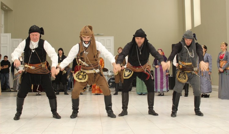 Первый день Великого Поста в центре Афин отметили по-понтийски