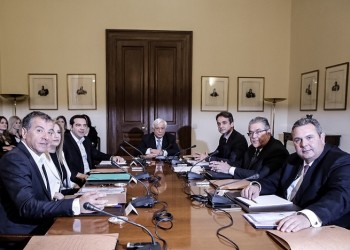 Οι πρώτες διαρροές από το συμβούλιο πολιτικών αρχηγών