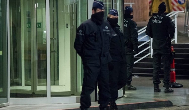 Πρόθυμος να συνεργαστεί με τις Αρχές ο μακελάρης του Παρισιού