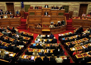Σήμερα η μάχη των αρχηγών στη Βουλή για τη διαφθορά