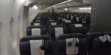 Aεροσυνοδοί της Air France αρνούνται να φορούν μαντίλα!