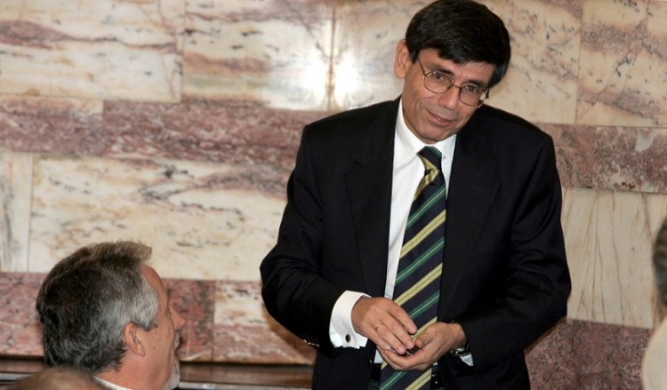 «Έφυγε» ο Γιάννης Αγγέλου, στενός συνεργάτης του Κώστα Καραμανλή