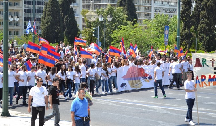 Η μεγαλειώδης πορεία για την 101η επέτειο από τη Γενοκτονία των Αρμενίων (φωτο, βίντεο)