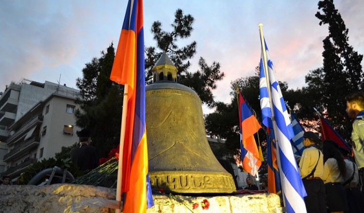 Εκδήλωση Αρμενίων στο μνημείο Γενοκτονίας στη Ν. Σμύρνη και η πορεία στη Θεσσαλονίκη (φωτο)