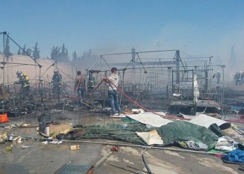 Υπό έλεγχο η φωτιά στο Κέντρο Φιλοξενίας προσφύγων στα Διαβατά (βίντεο)