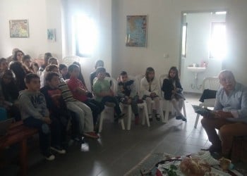 Μάγεψε τα παιδιά το ποντιακό παραμύθι «Ο Θόδωρον και το κοκκύμελον» (φωτο)