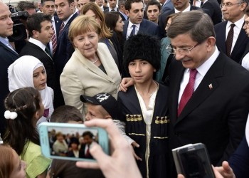 Απροκάλυπτος εκβιασμός Νταβούτογλου για το θέμα της βίζας των Τούρκων πολιτών