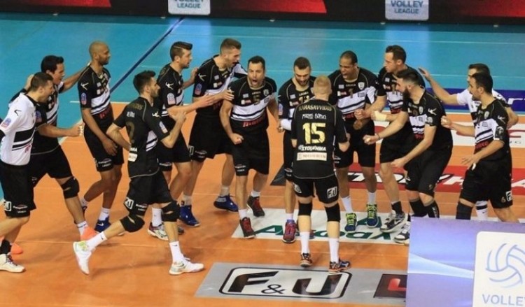 Volley League: Πανηγυρικά ο ΠΑΟΚ στους τελικούς (βίντεο)