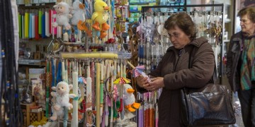 Ανοιχτά τα μαγαζιά την Κυριακή, κλειστά Δευτέρα και Τρίτη του Πάσχα