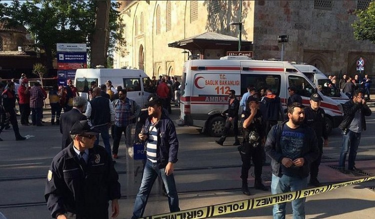 Επίθεση αυτοκτονίας στην Προύσα (βίντεο)
