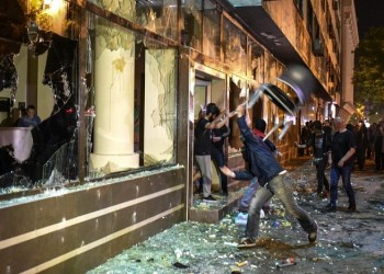 Σκόπια: Χάος, επεισόδια και συλλαλητήρια κατά του προέδρου Ιβάνοφ (βίντεο)