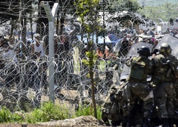 Πυρ ομαδόν από την αντιπολίτευση για τα επεισόδια στην Ειδομένη