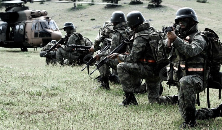 Οι Τούρκοι μετακινούν καταδρομείς από τα Κατεχόμενα σε βάση στο Σιρνάκ