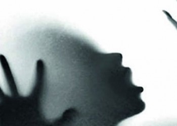 Αγρίνιο: Πατέρας εξωθούσε την κόρη του στην πορνεία