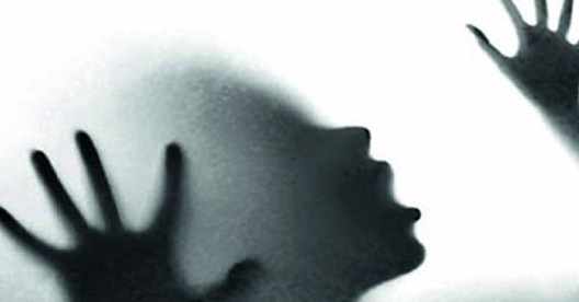 Αγρίνιο: Πατέρας εξωθούσε την κόρη του στην πορνεία