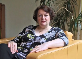 Βρετανίδα βουλευτής χειρουργεί καρκινοπαθείς στα Κατεχόμενα και τη Γάζα