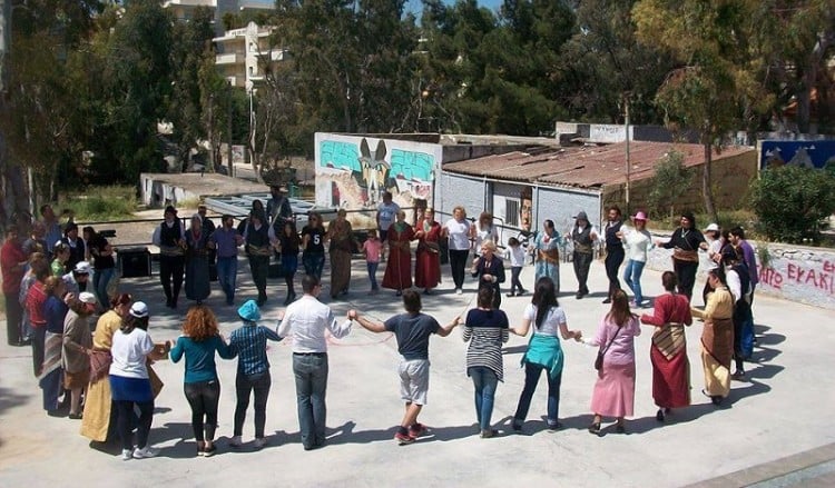 Ποντιακοί χοροί στο Μουσικοκινητικό Εργαστήρι για ΑμεΑ του Δήμου Αγίας Παρασκευής (φωτο)