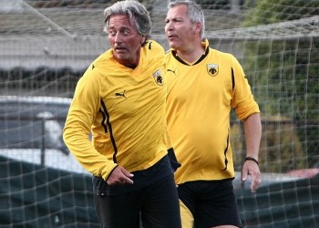 Παλαίμαχοι της ΑΕΚ και της Ελλάδας Ποντίων τίμησαν τη Γενοκτονία (φωτο)