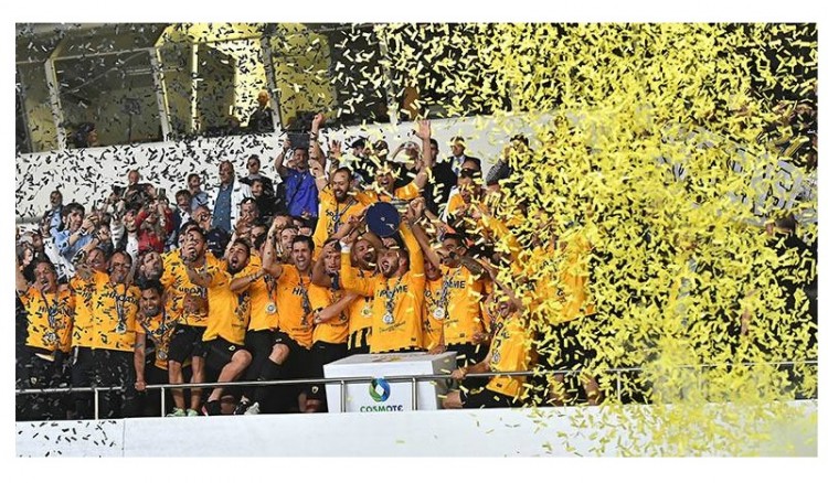 «Σήκωσε» το Κύπελλο η ΑΕΚ (φωτο, βίντεο)