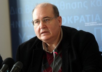 Ο Νίκος Φίλης για την αναμόρφωση Θρησκευτικών και Ιστορίας