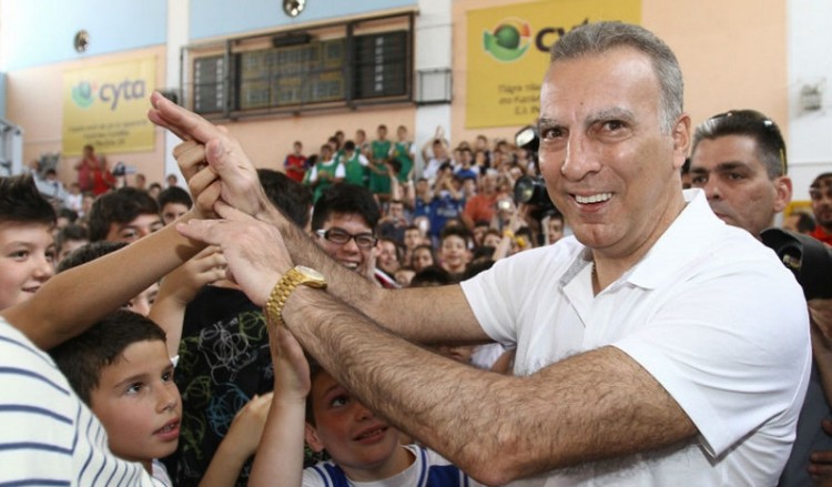 Σε «Νίκος Γκάλης» μετονομάζεται το κλειστό του ΟΑΚΑ