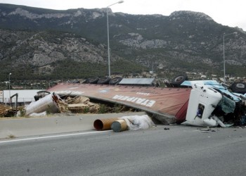 Δύο νεκροί και ένας τραυματίας στο τροχαίο της Κινέτας (φωτο)