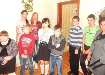 Помощь детям греческих сел Приазовья оказал Панделис Бумбурас