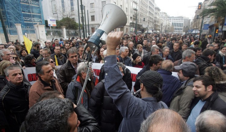ΤΕΕ: Προειδοποιεί με διαγραφή τους βουλευτές που θα ψηφίσουν το Aσφαλιστικό