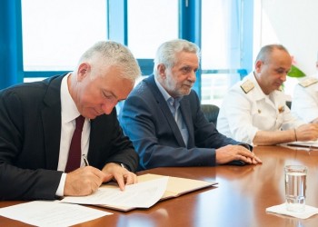 Προσφορά άνω των 600.000 ευρώ στο Λιμενικό Σώμα από τον Όμιλο ΟΤΕ