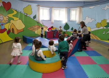 Κλειστοί τη Δευτέρα οι δημοτικοί παιδικοί σταθμοί σε όλη τη χώρα