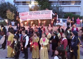 Λαμπαδηφορία μνήμης στην Πετρούπολη (βίντεο)