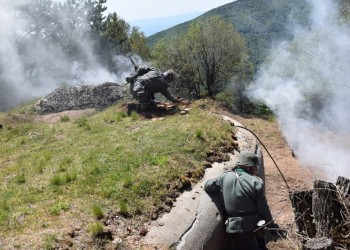 Εντυπωσιακή αναπαράσταση της «Μάχης των Οχυρών» (βίντεο)