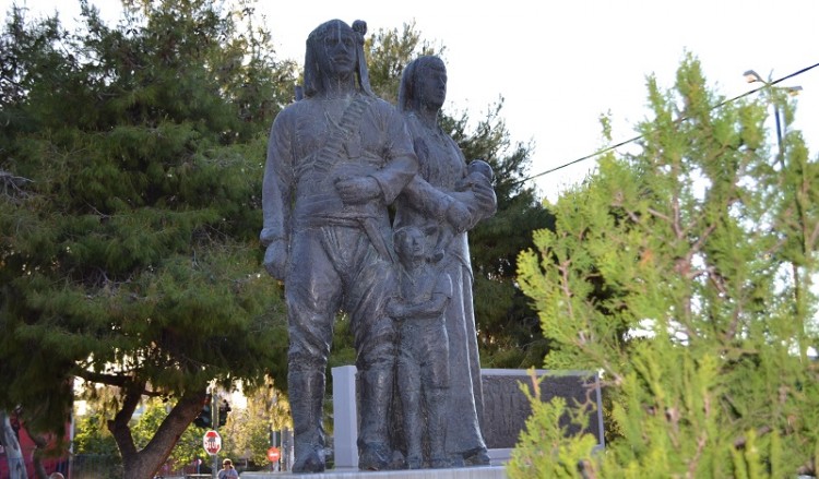 Παμποντιακόν Πανοΰρ σα Σούρμενα – Την Κυριακή του Θωμά το ταφικό έθιμο