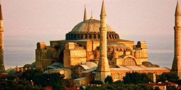 Αγία Σοφία: Μουεζίνης πέθανε από ανακοπή ενώ εργαζόταν