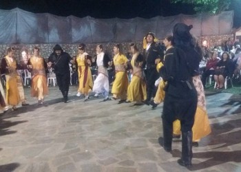 Με ποντιακά έκλεισε 19η Ανθοκομική Έκθεση στην Καστοριά (φωτο)