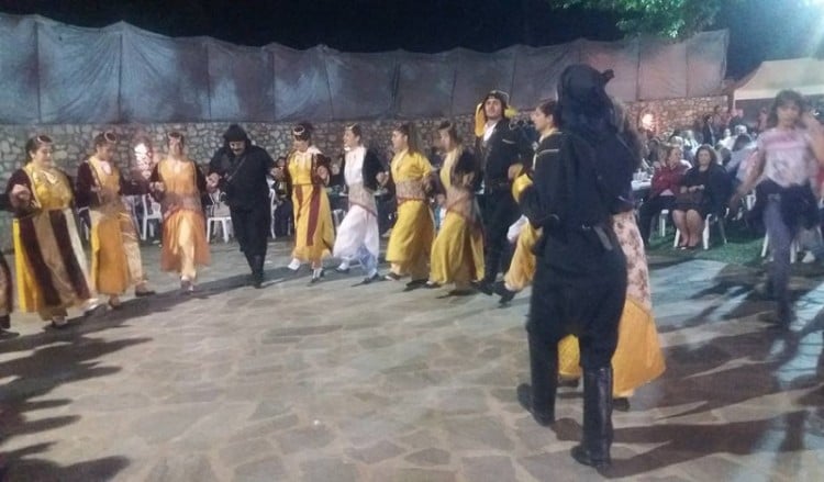 Με ποντιακά έκλεισε 19η Ανθοκομική Έκθεση στην Καστοριά (φωτο)