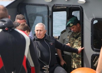 Έγινε και πάλι «βατράχι» ο αρχηγός ΓΕΕΘΑ! (φωτο)
