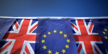 Σε δύσκολη φάση οι εμπορικές συνομιλίες του Brexit