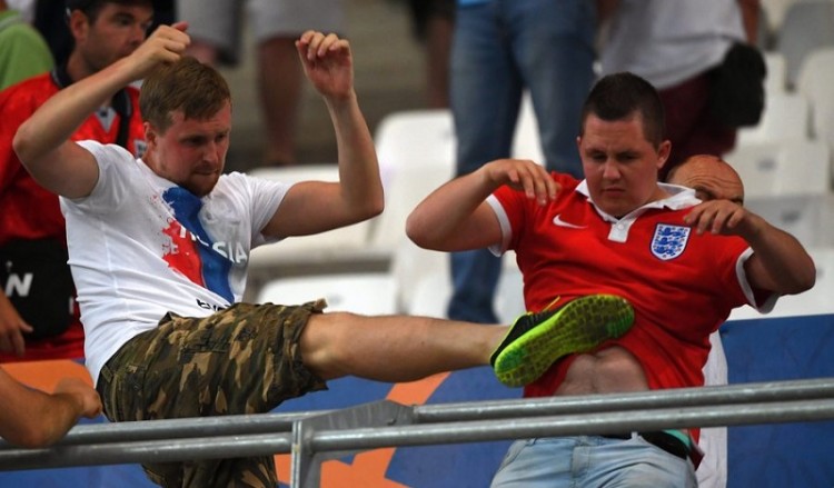 Με μισό πόδι έξω από το Euro 2016 η Ρωσία