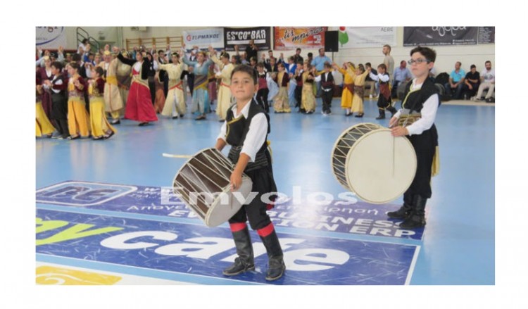 Πλημμύρισε νιάτα το Φιλίππειο Βέροιας στο 9ο Φεστιβάλ Παιδικών Ποντιακών Χορών (φωτο, βίντεο)