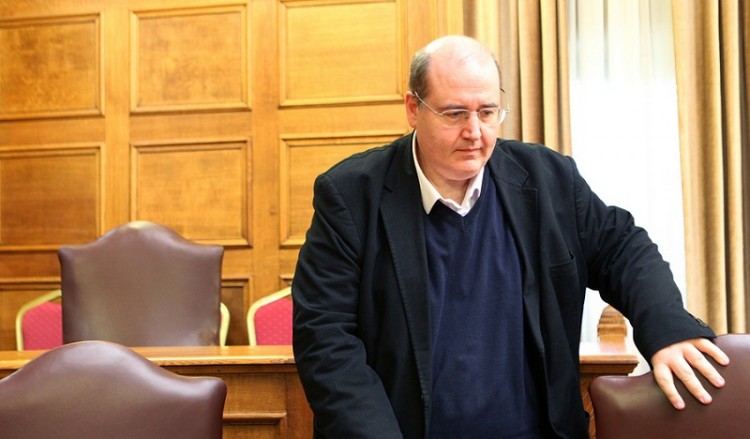 Αποπομπή του Νίκου Φίλη ως αρνητή της Γενοκτονίας απαιτούν 13 βουλευτές της ΝΔ