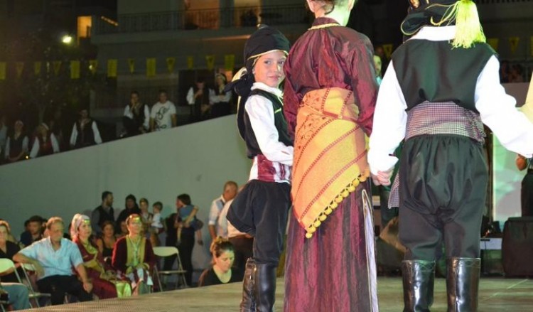 Десять лет празднику понтийцев Глифады «Трапезундиа» (фото, видео)