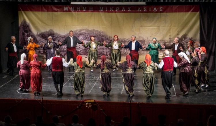 «Στις γειτονιές των προσφύγων» με τον Σύλλογο Μικρασιατών Καβάλας