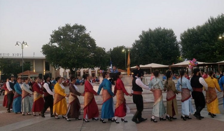 Ποντιακός μαχαλάς η κεντρική πλατεία της Χίου (φωτο, βίντεο)