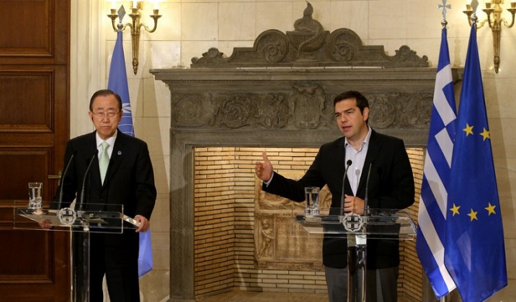 Το συμβολικό δώρο του Αλέξη Τσίπρα στον Μπαν Κι-μουν