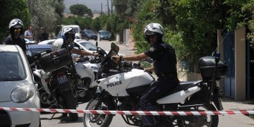 Απίστευτη τραγωδία στο Βραχάτι – Πατέρας σκότωσε το γιο του και αυτοκτόνησε