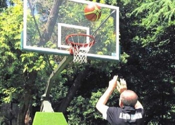 Ο Ερντογάν… μπασκετμπολίστας! (φωτο)