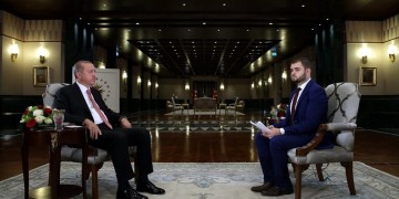Ποιος ειδοποίησε τον Ερντογάν ότι γίνεται πραξικόπημα