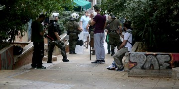 Επτά συλλήψεις και δύο προσαγωγές στα Εξάρχεια 6